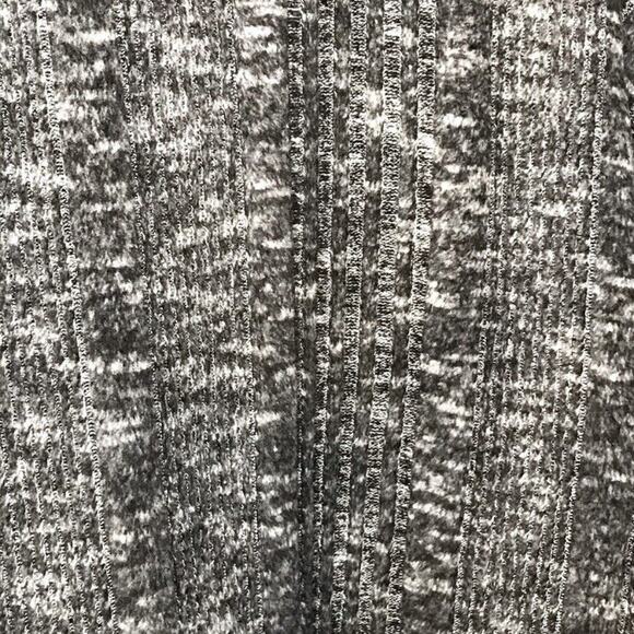 Forever 21 Black & Gray Textured Sweater - Picture 8 of 9